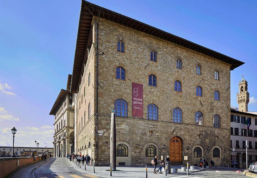 The Monumental Sundial – Florence, Italy Border Sundials