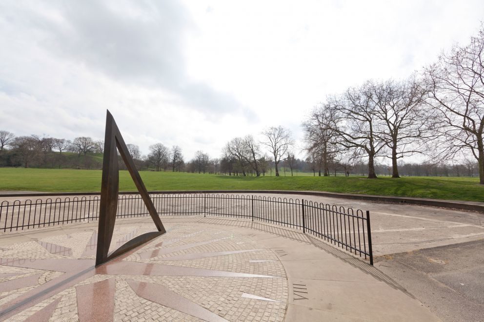Greenwich Meridian Sundial, Greenwich Park, London, UK Border Sundials